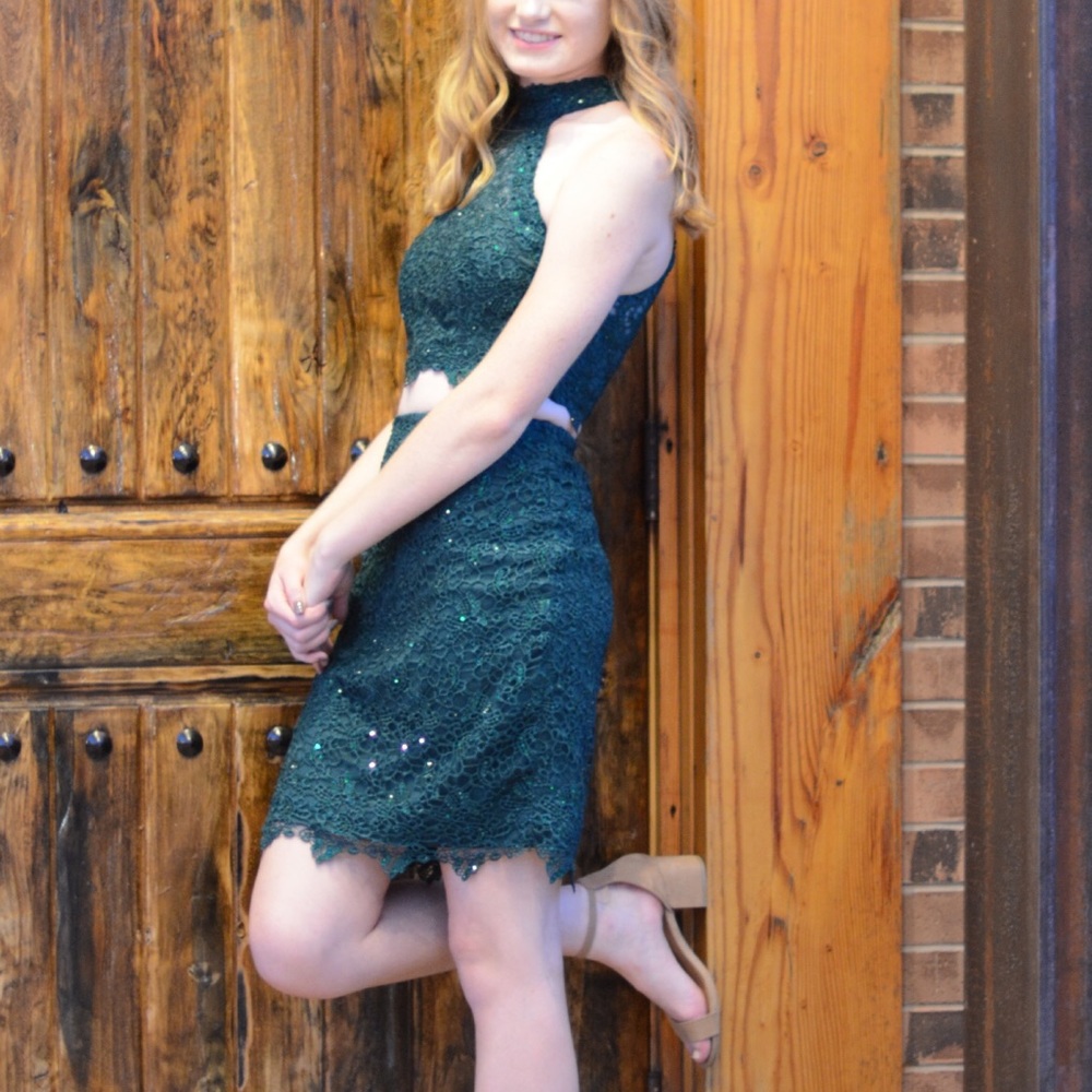 00 Alyce Paris 2017 homecoming dress